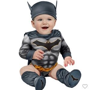 Infant Batman Halloween Costume. Size 12-24 Months